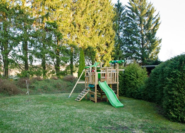 Garten Spielplatz Pension Blechleppel