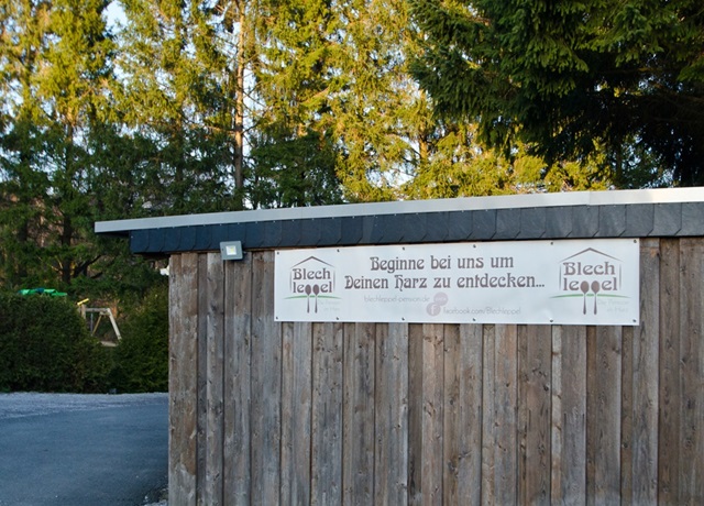 Willkommen Schild Pension Blechleppel